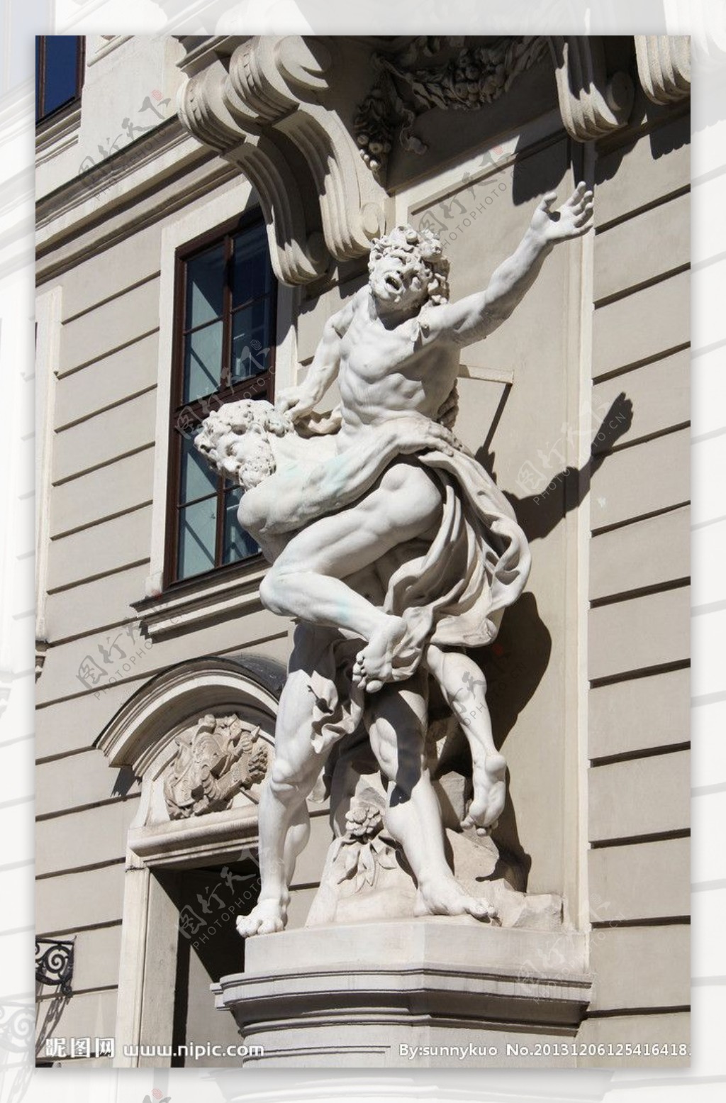 米歇尔门雕像图片