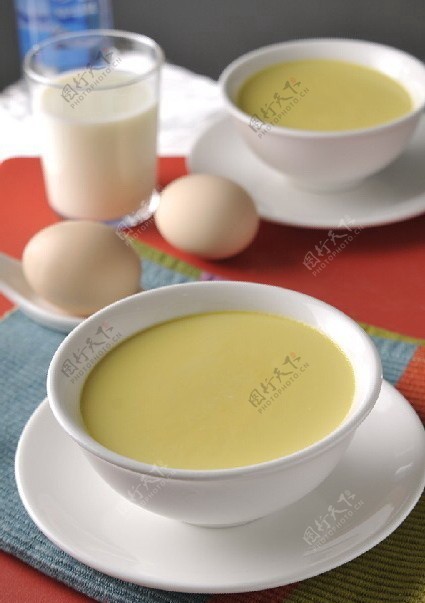 牛奶炖蛋图片
