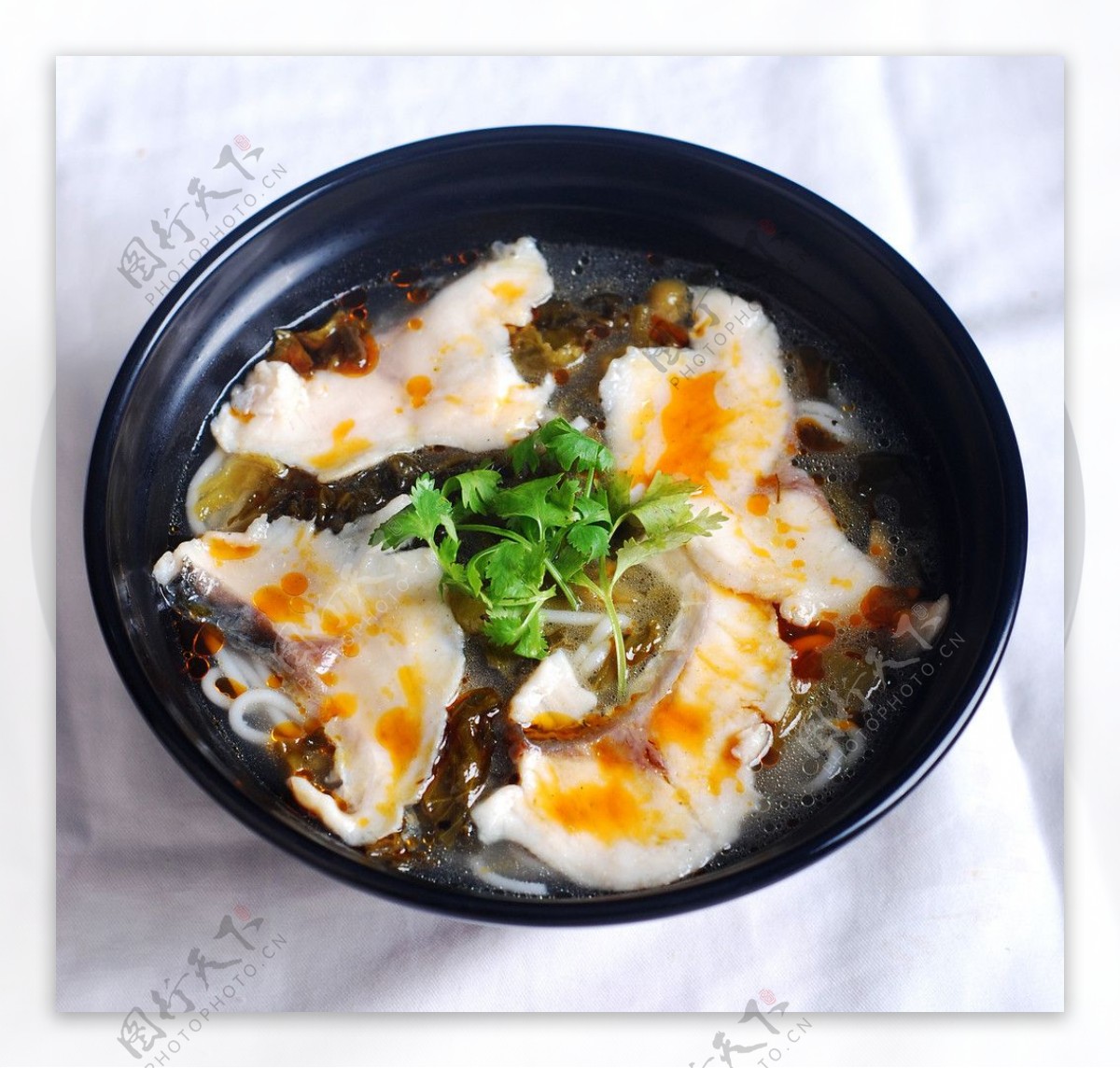 酸菜水煮鱼米线图片