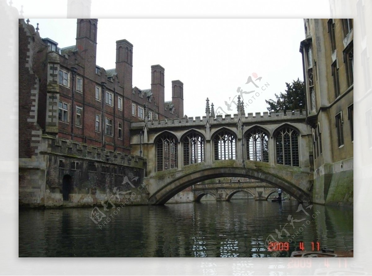 英国剑桥大学叹息桥图片