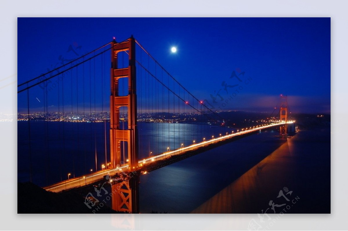 旧金山月光下金门大桥图片