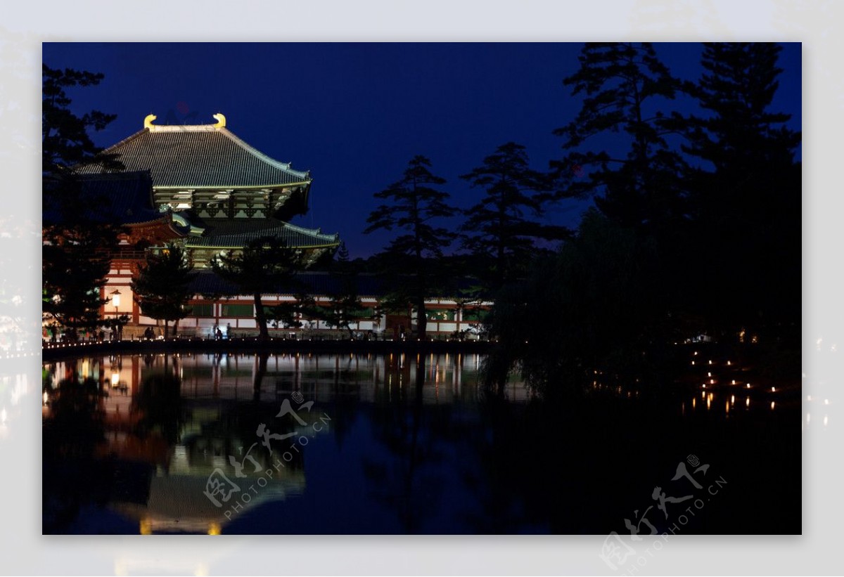 日本奈良镜池庙灯会图片
