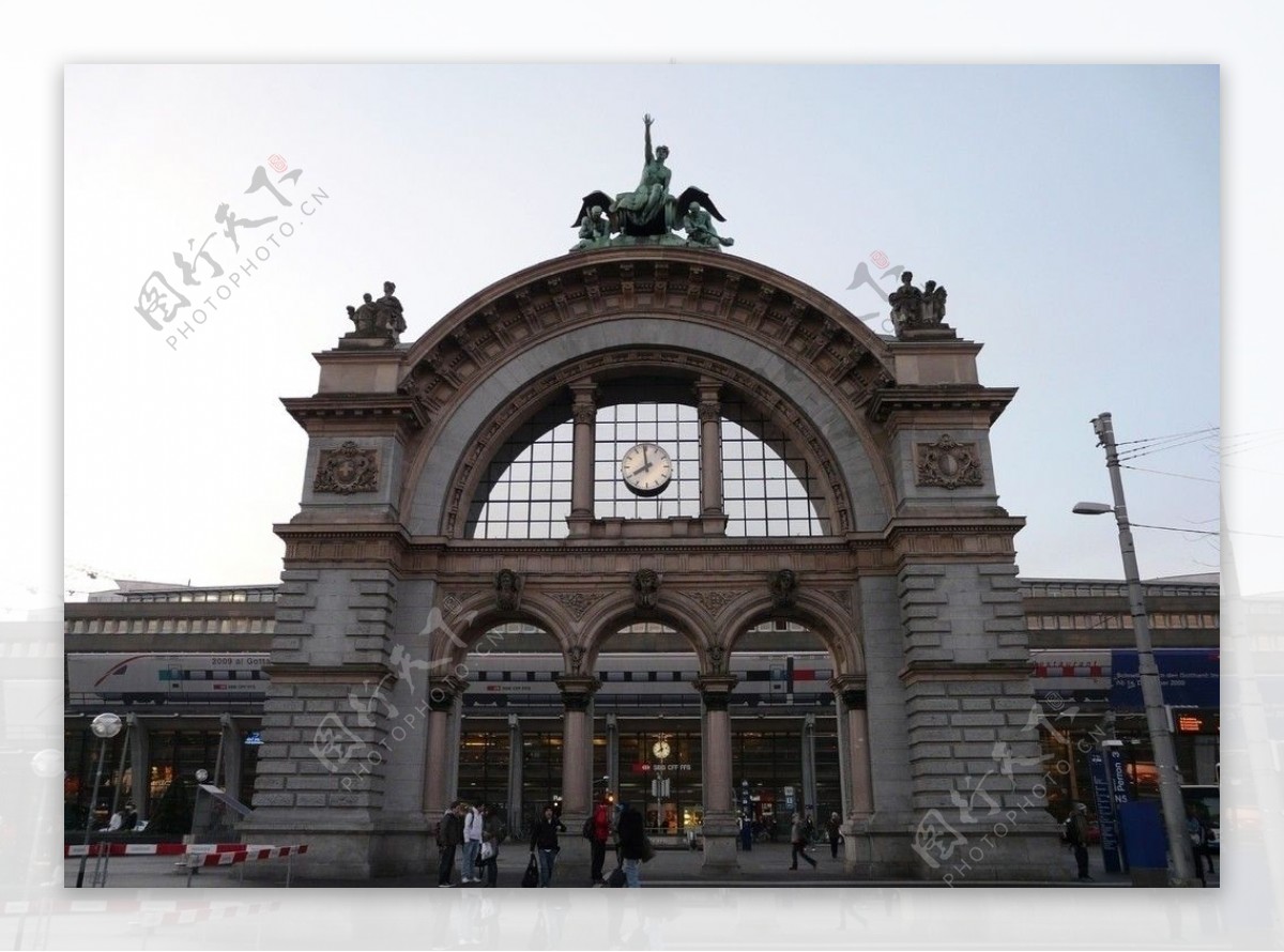 瑞士硫森火车站图片