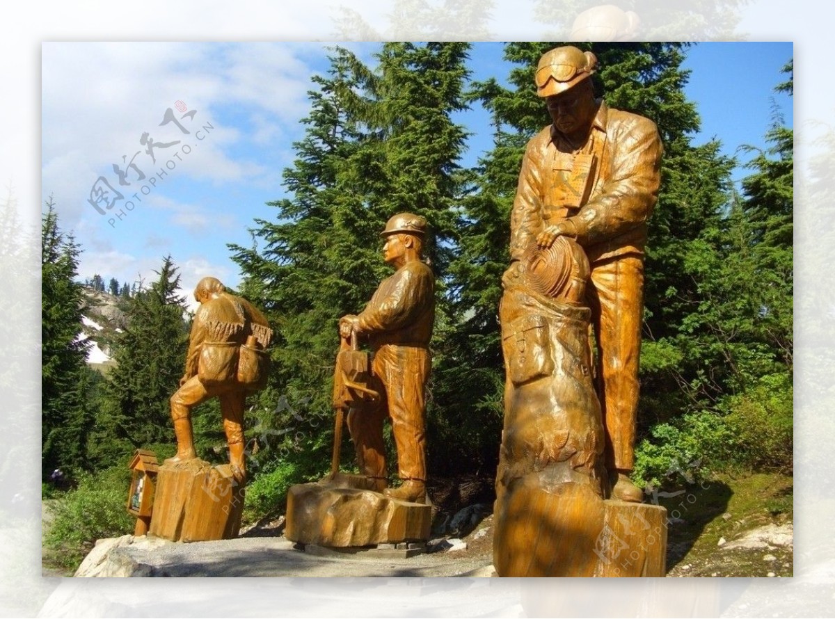 伐木工人雕塑图片