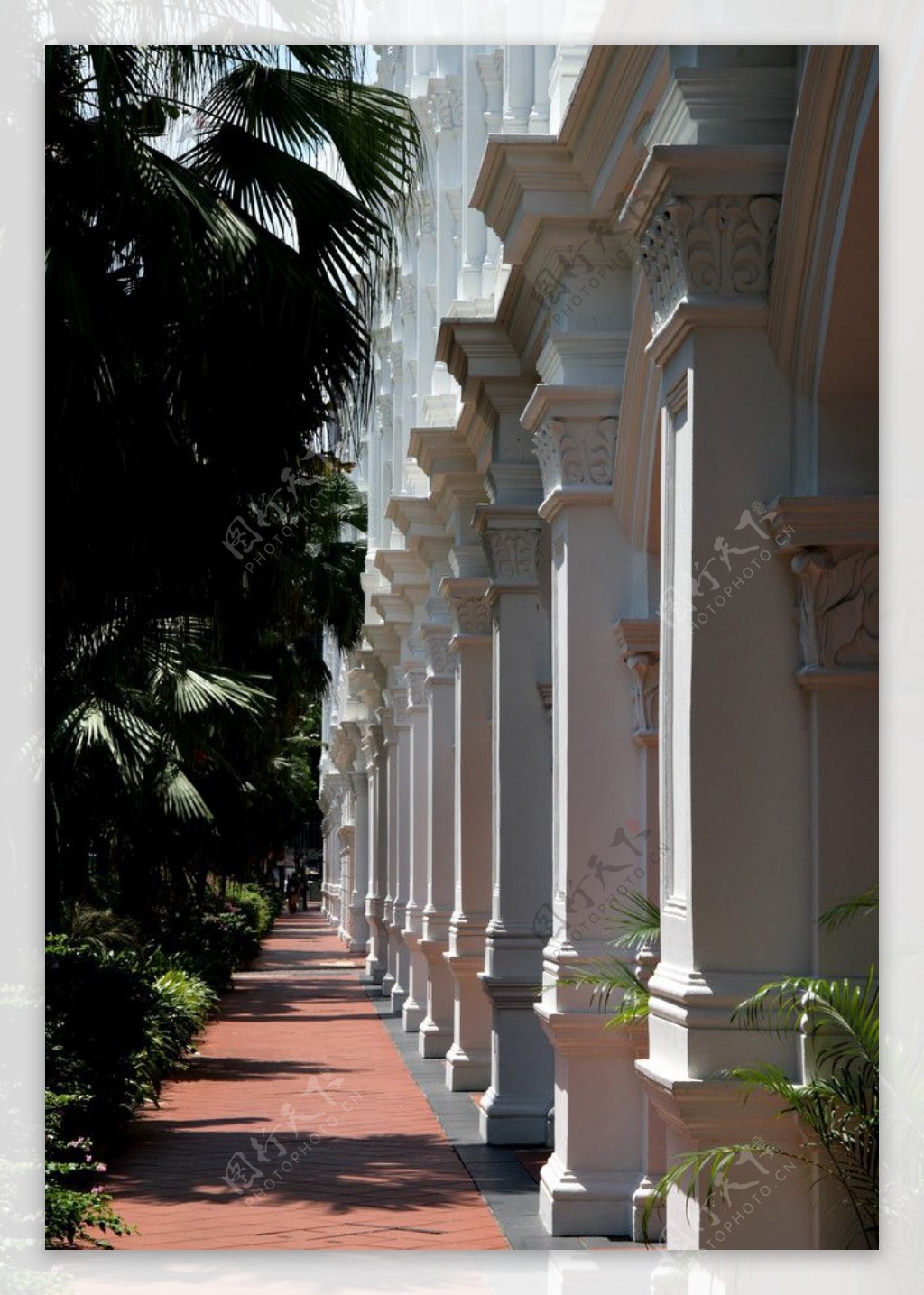 新加坡莱佛士大酒店内庭图片