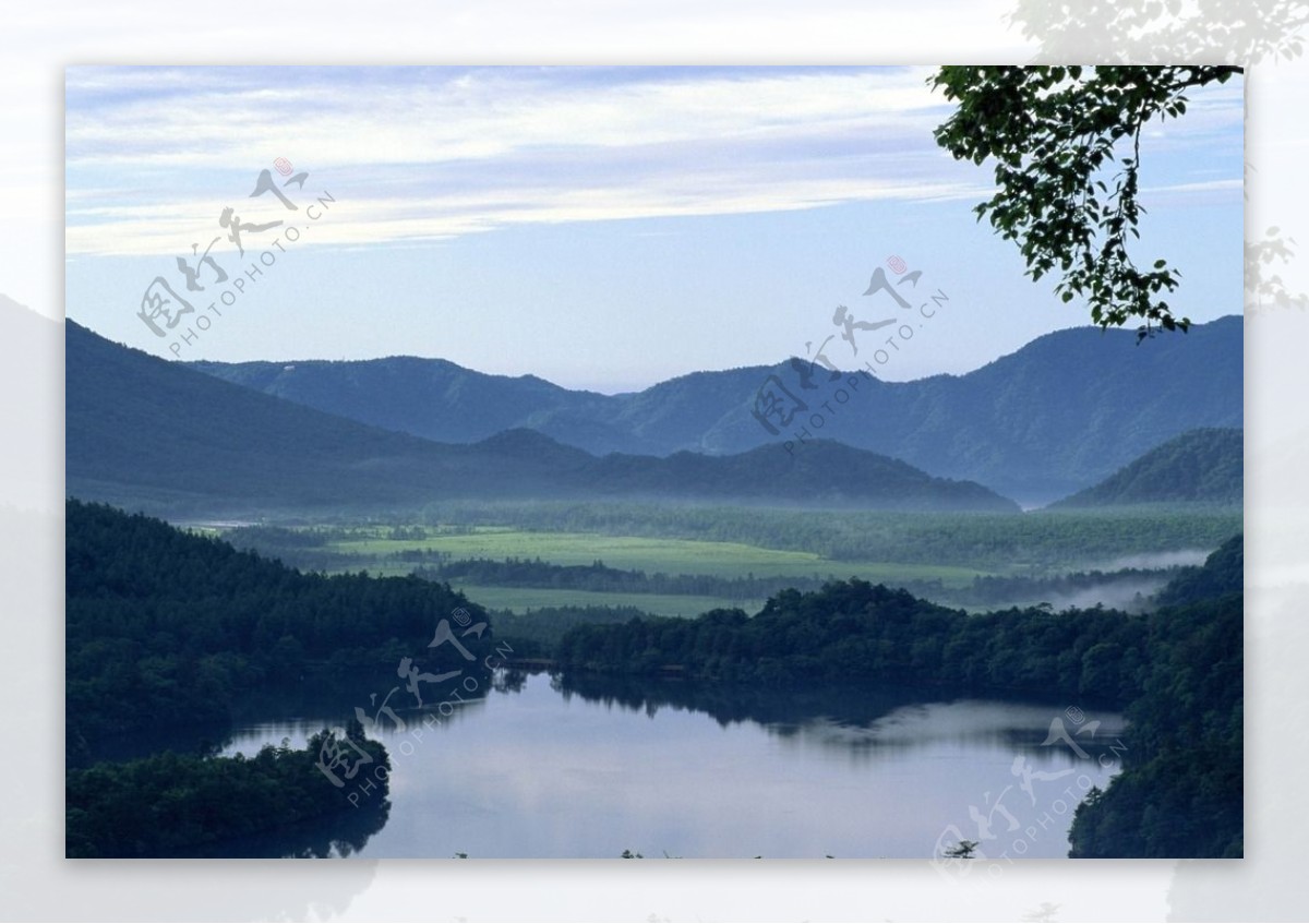 湖泊风景图片