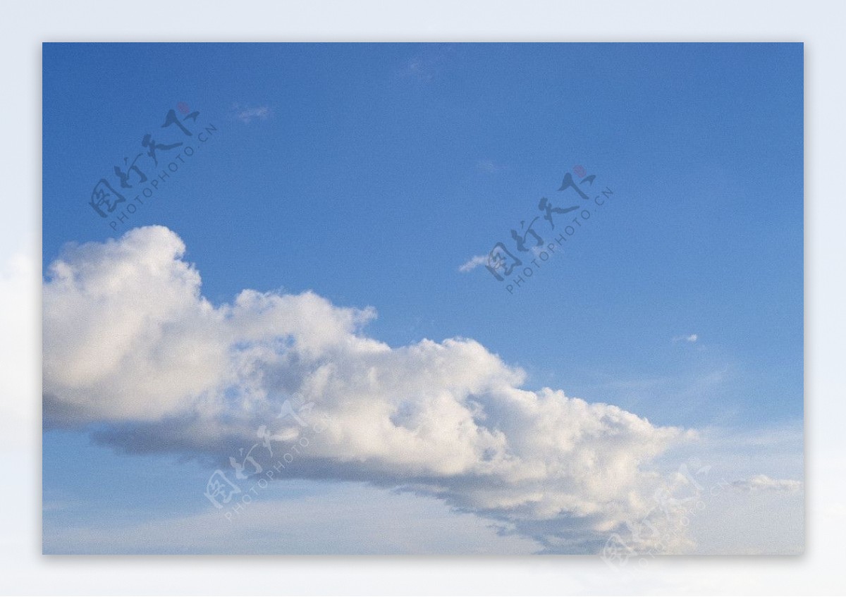 天空上的卷卷云图片
