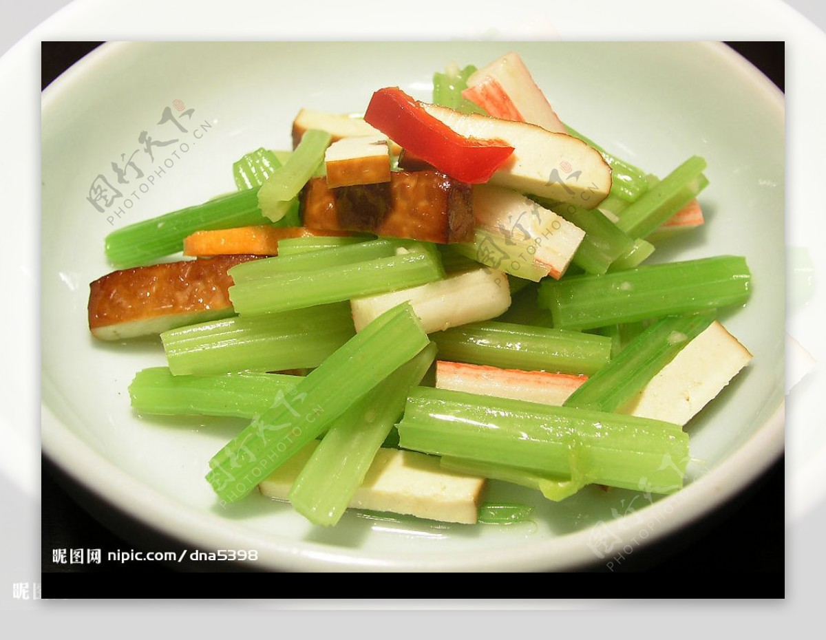 豆腐干炒芹菜图片