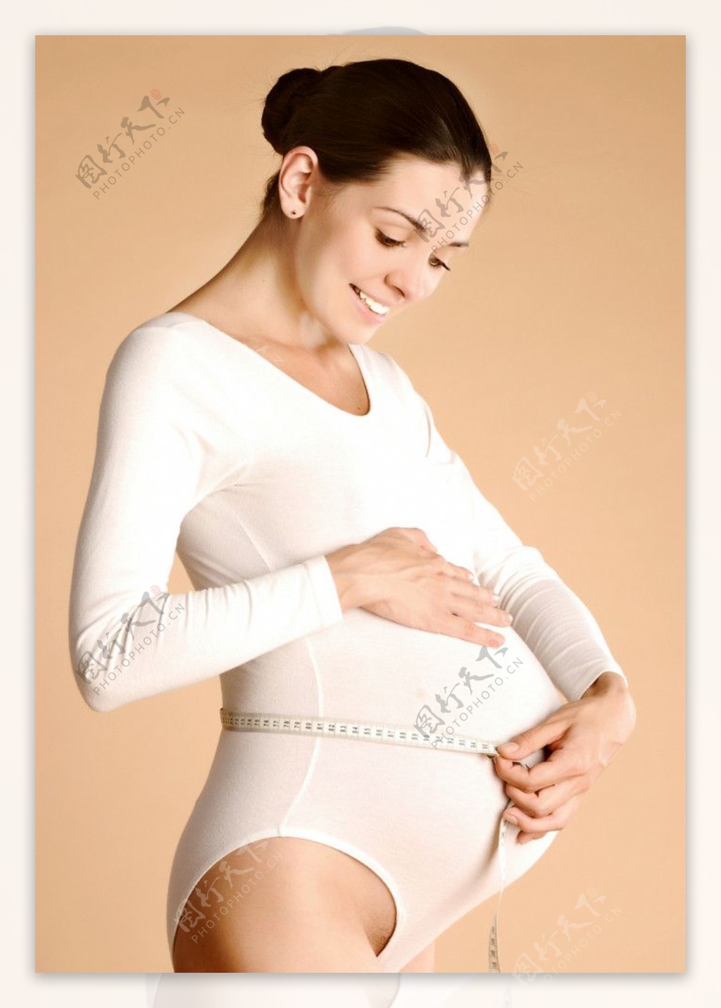 怀孕的女人图片