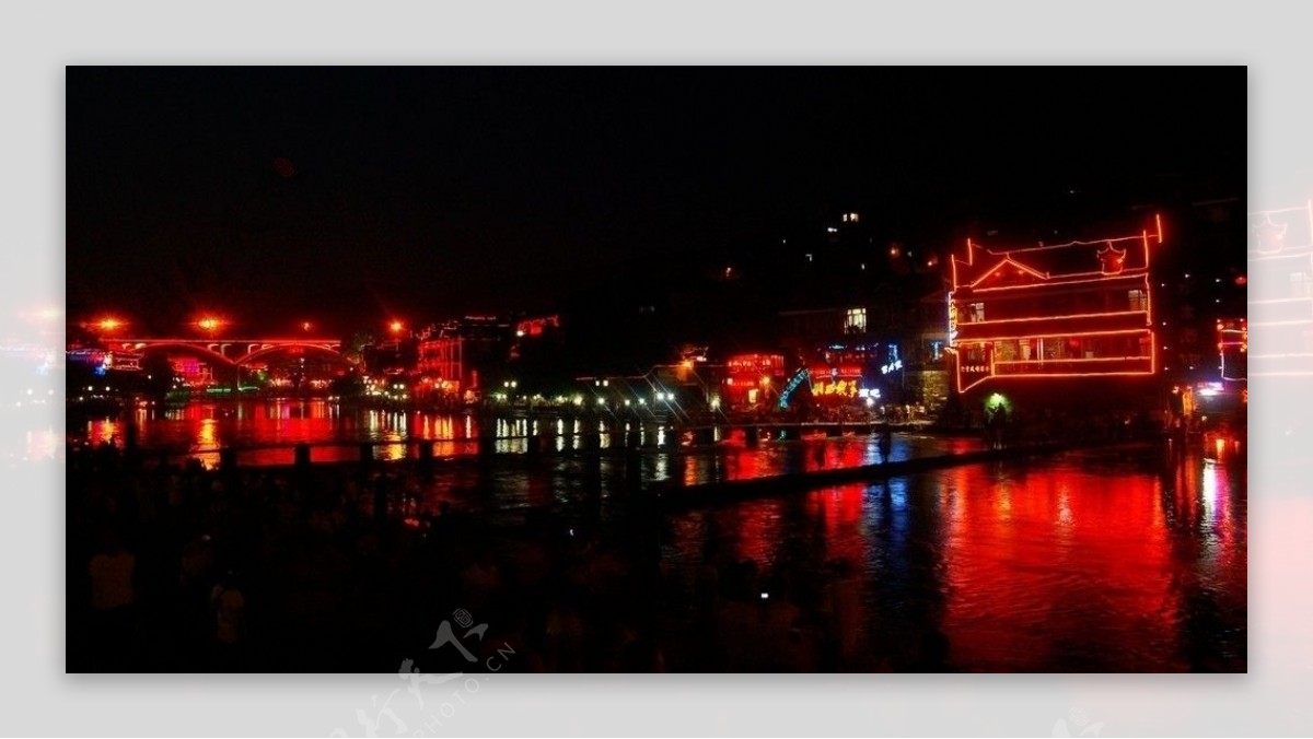 沱江夜色图片