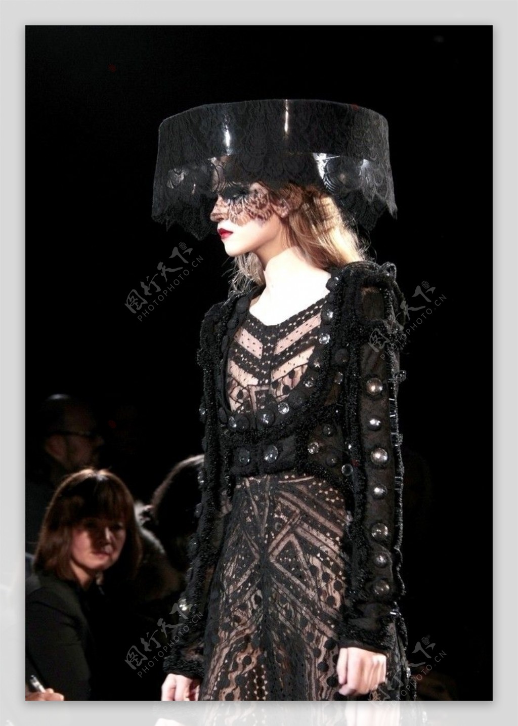 2011春夏Givenchy秀场图图片