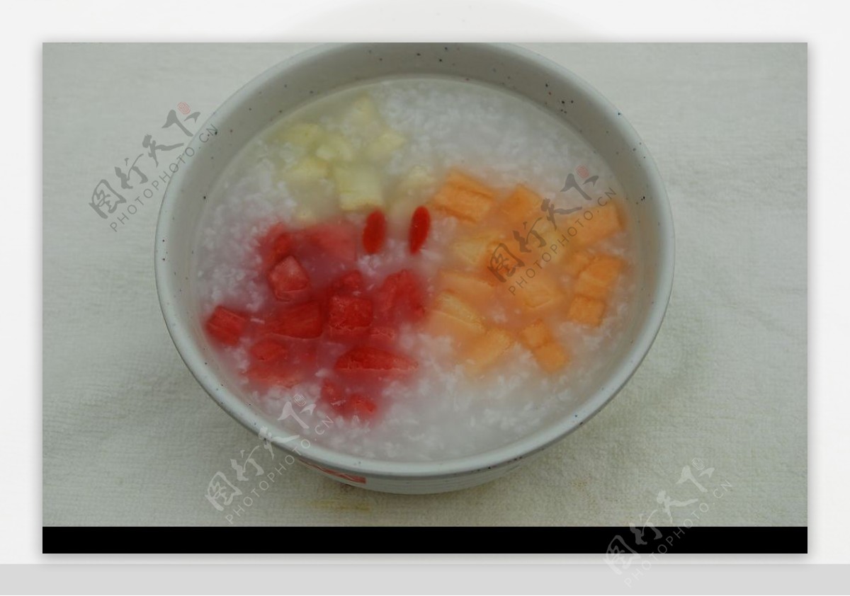 什锦水果冰粥图片