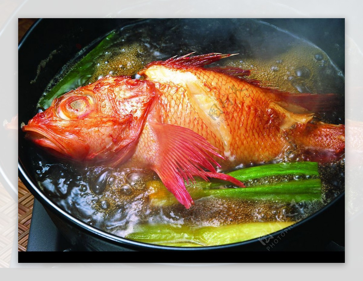 大锅鱼图片