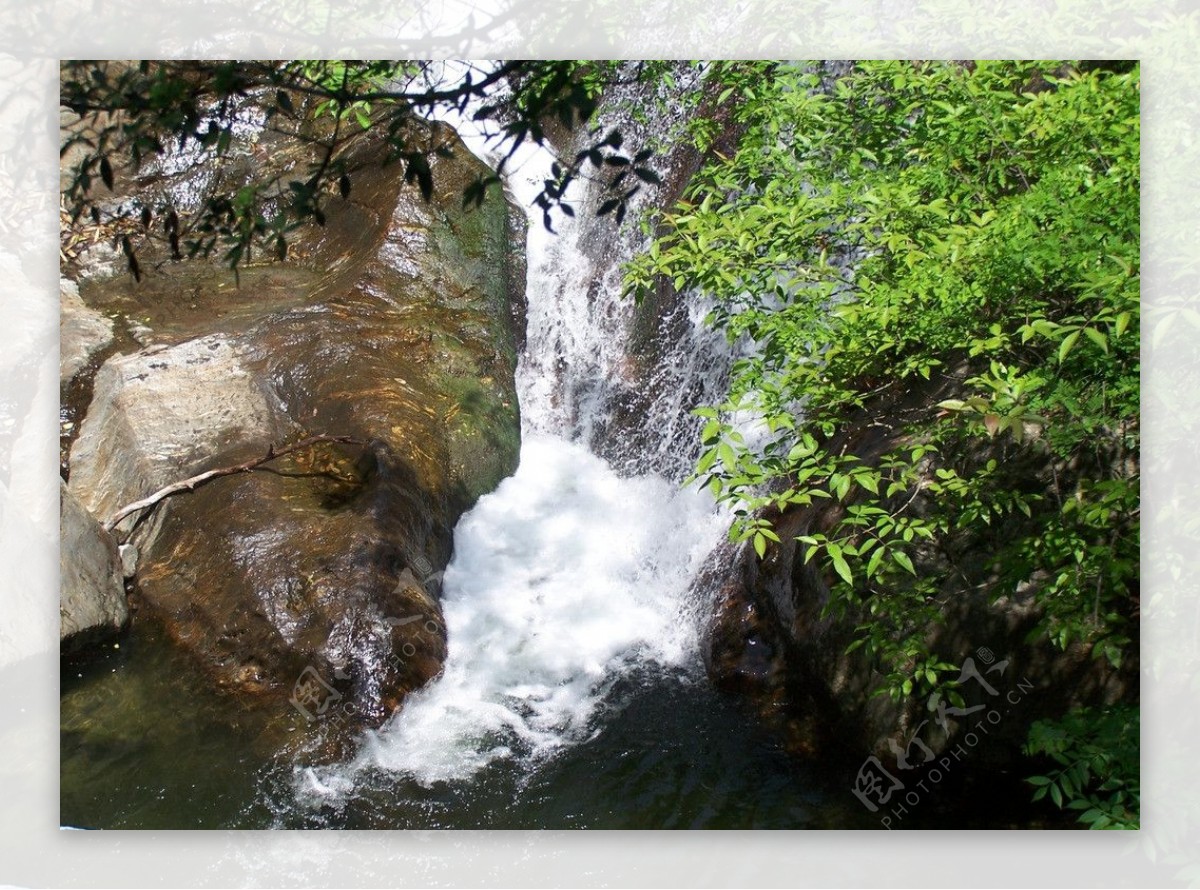 美丽的河流图片