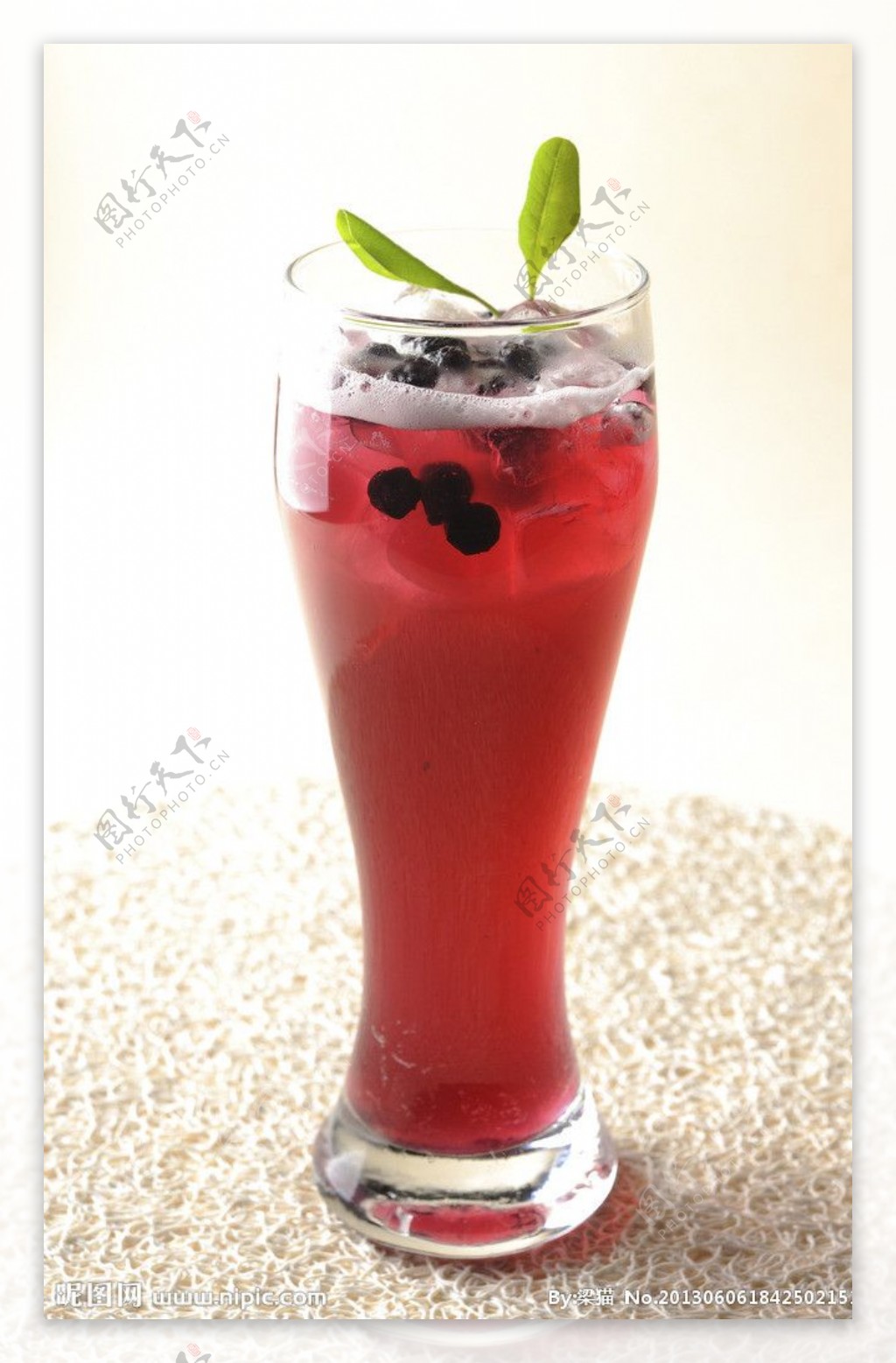 蓝莓香荔冰茶图片