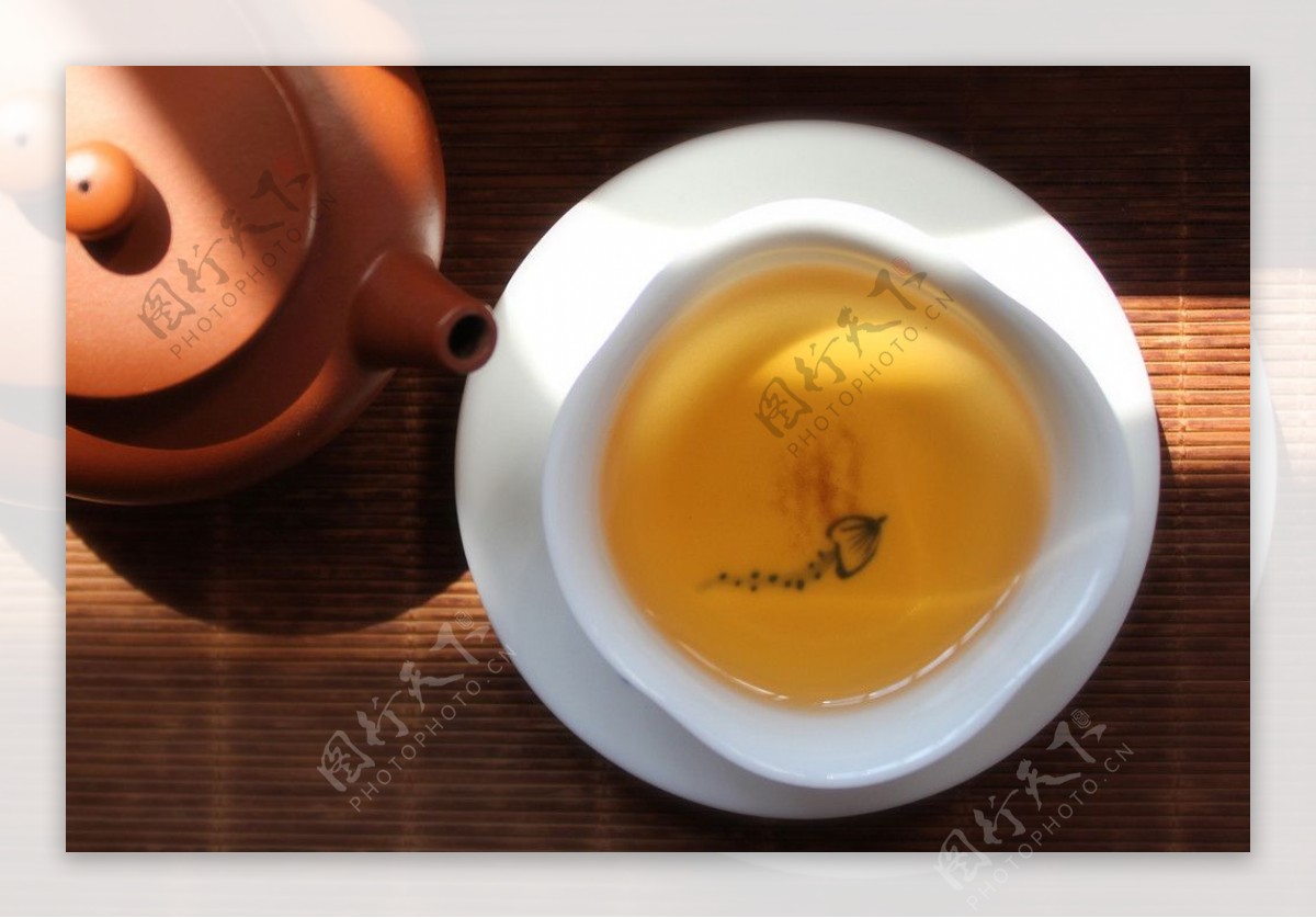 普洱茶 熟茶 茶汤 茶化石 老茶头 碎银子茶汤商业拍摄_摄影师戴淼单-站酷ZCOOL