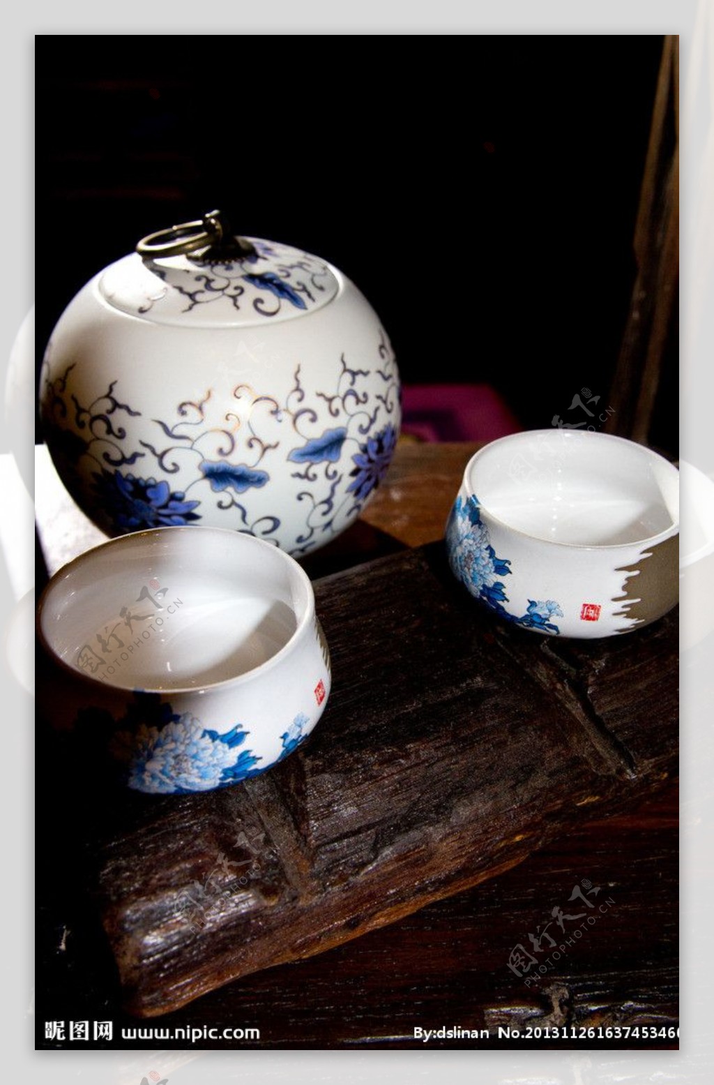 白瓷茶壶茶杯图片
