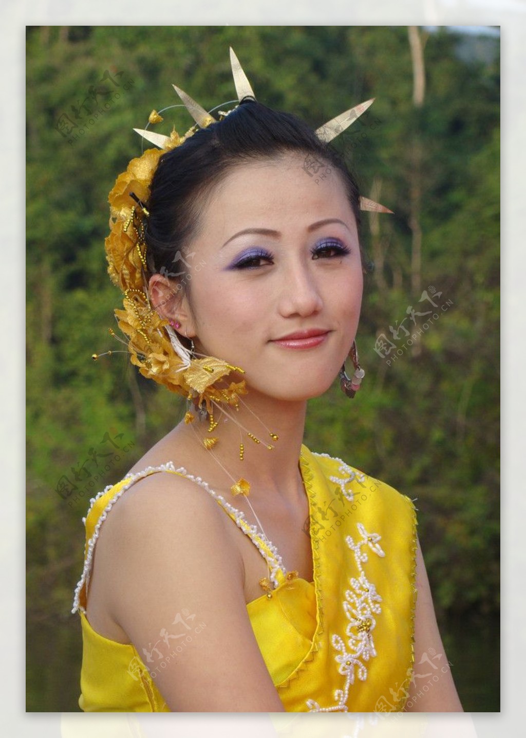 傣族姑娘图片