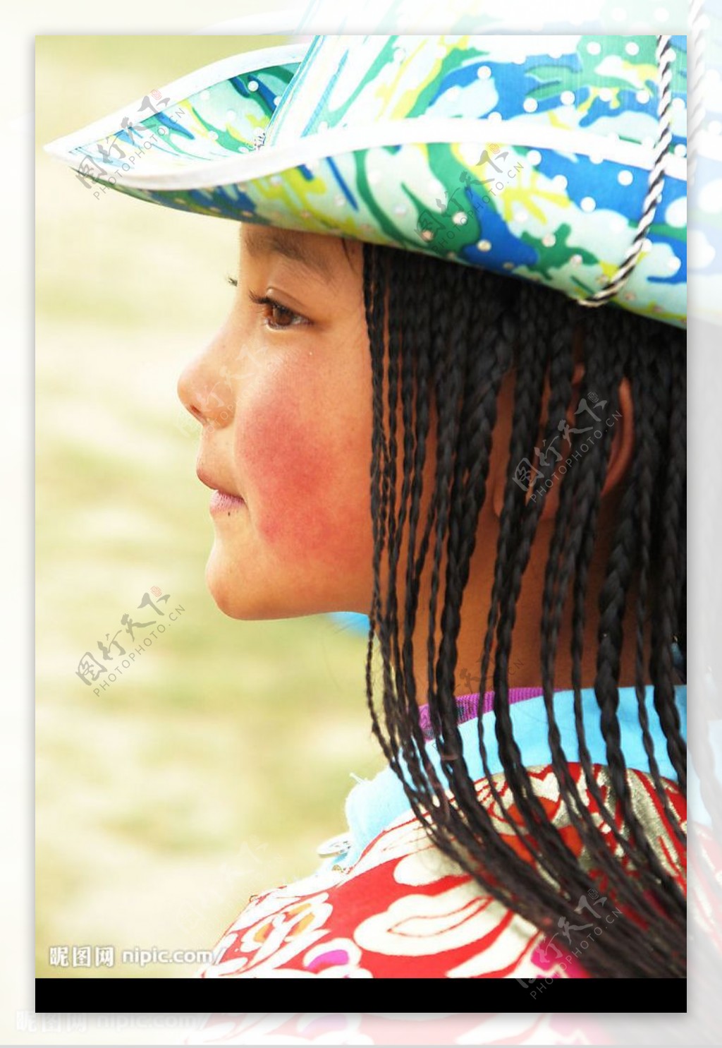 藏族小姑娘图片