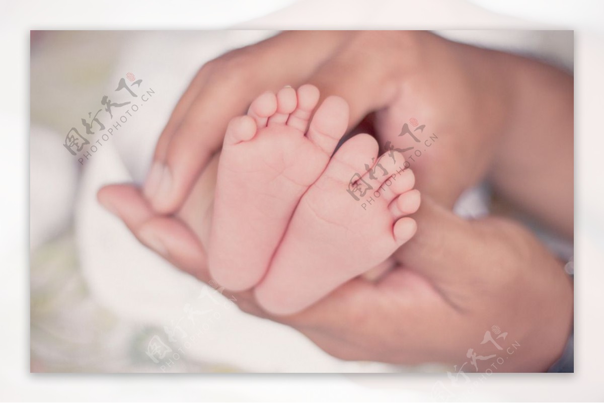 婴儿脚丫新生宝宝婴儿母婴可爱脚丫摄影图配图高清摄影大图-千库网