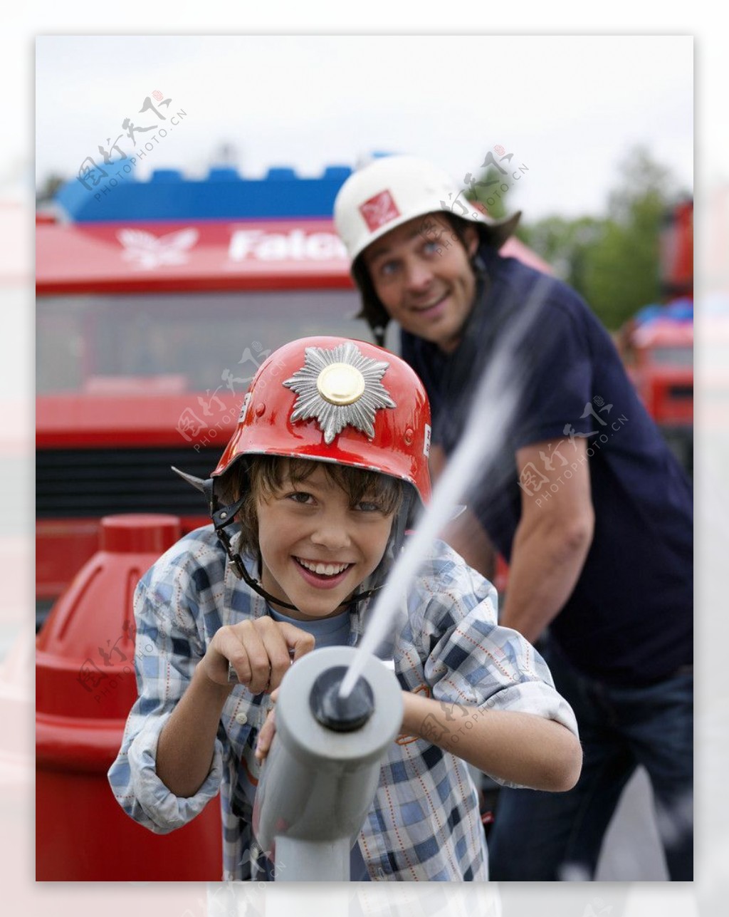 儿童游乐场消防员游戏图片