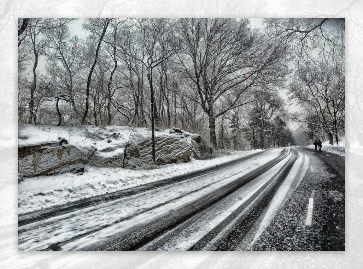 雪天的道路