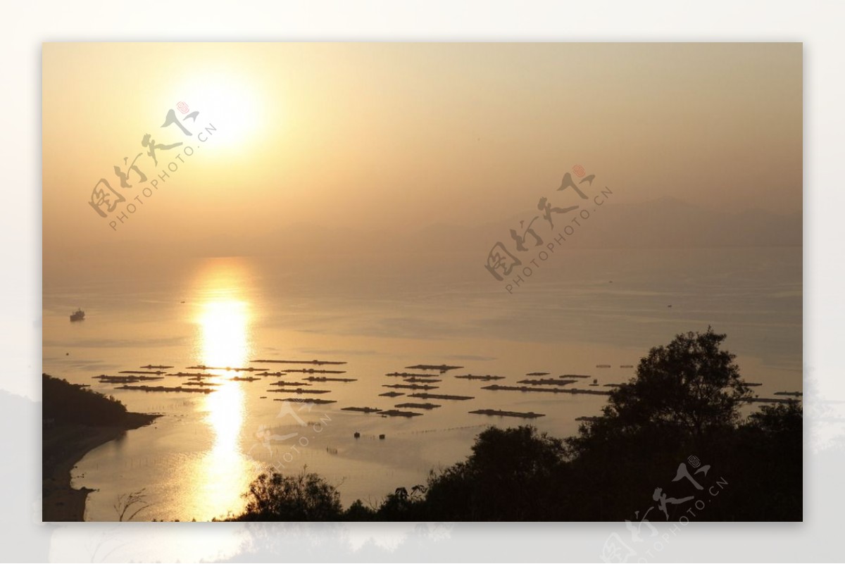 阳江市海陵岛闸坡海边的落日