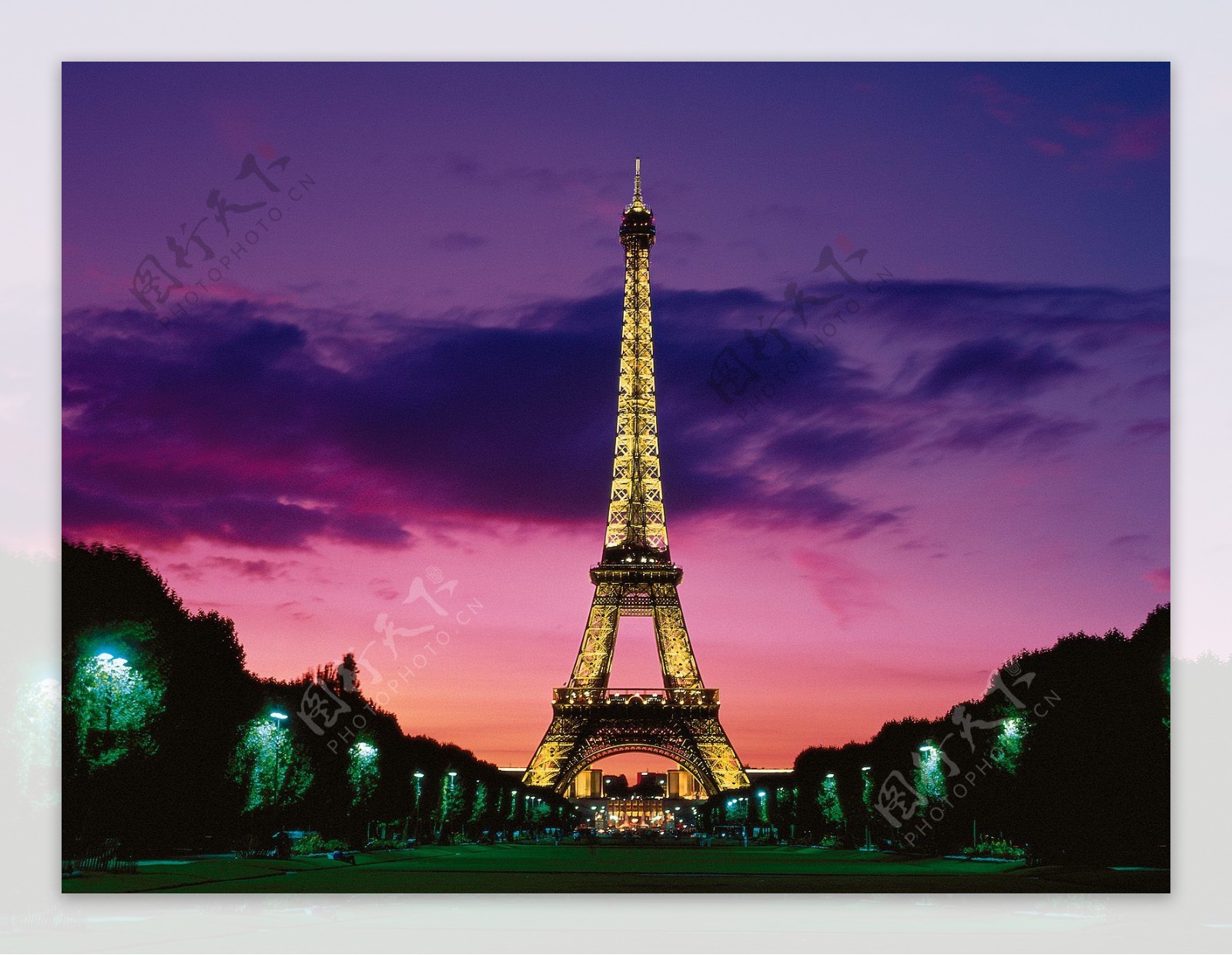 埃菲尔铁塔巴黎街景仿真油画