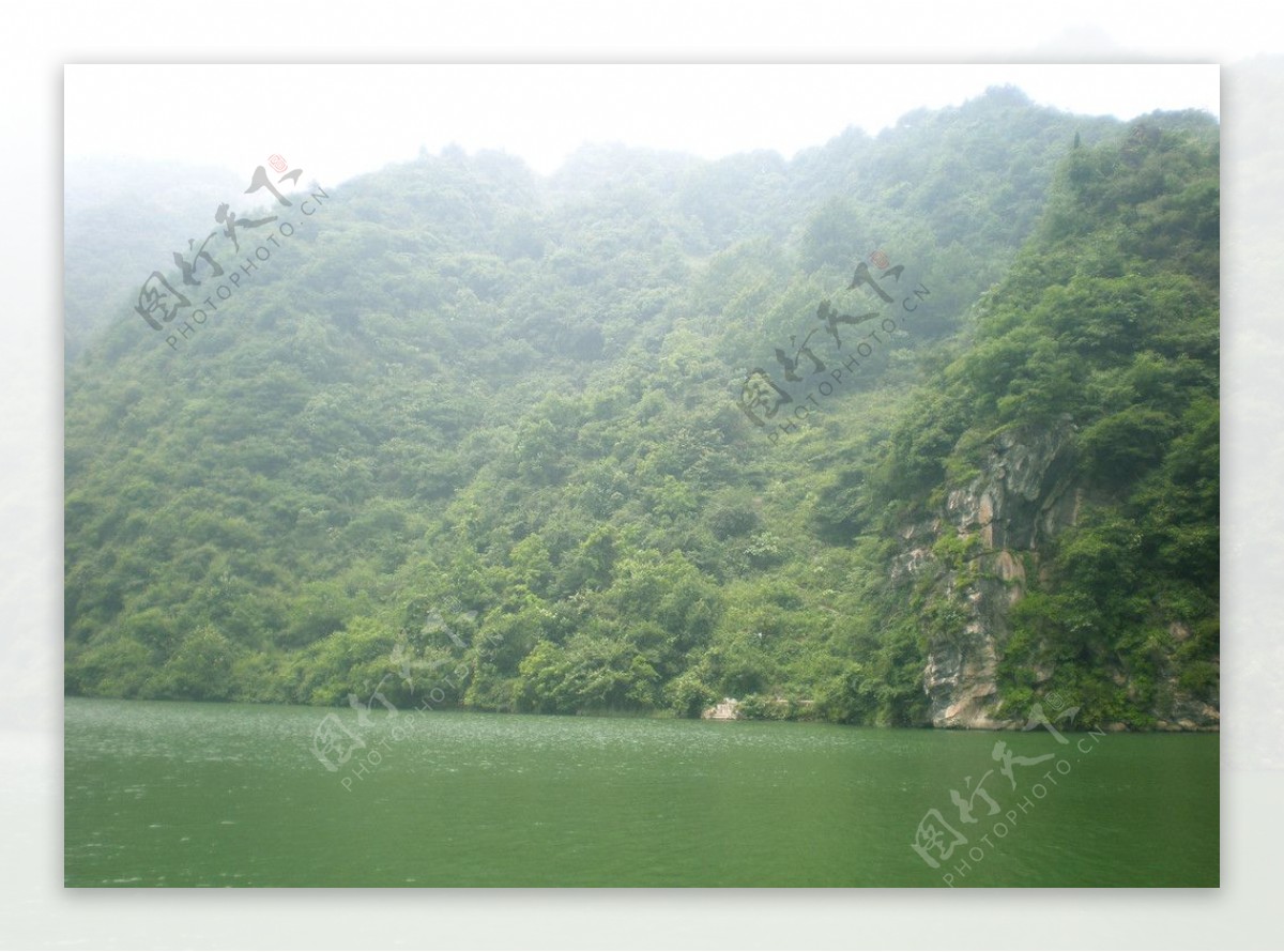 风景名胜襄阳谷城南河小山峡青山绿水山水连绵