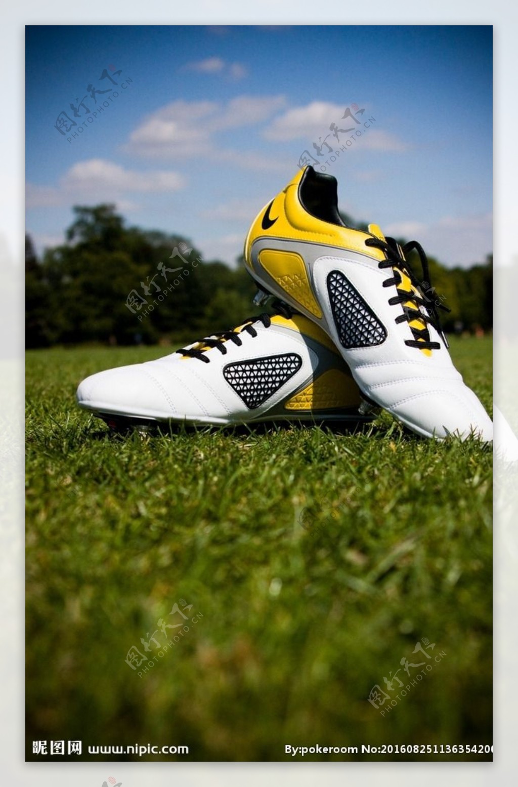 足球运动鞋