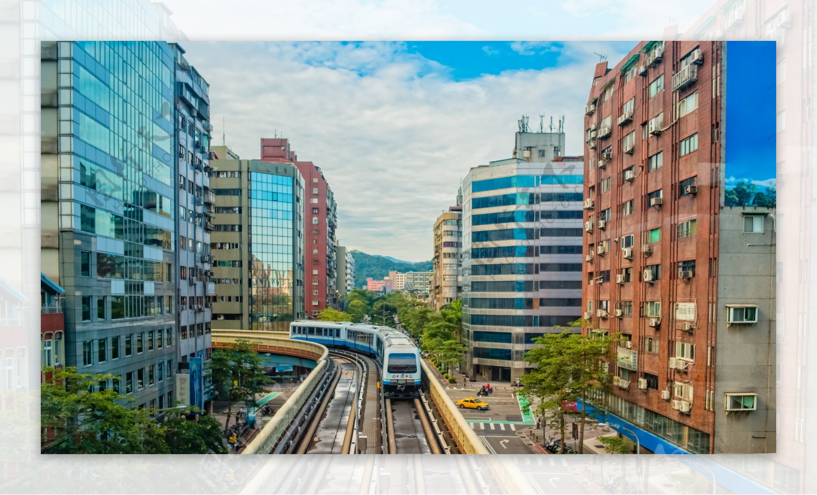 楼房地铁道路风景图片