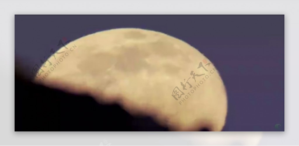 月亮升起特写高清实拍视频素材1