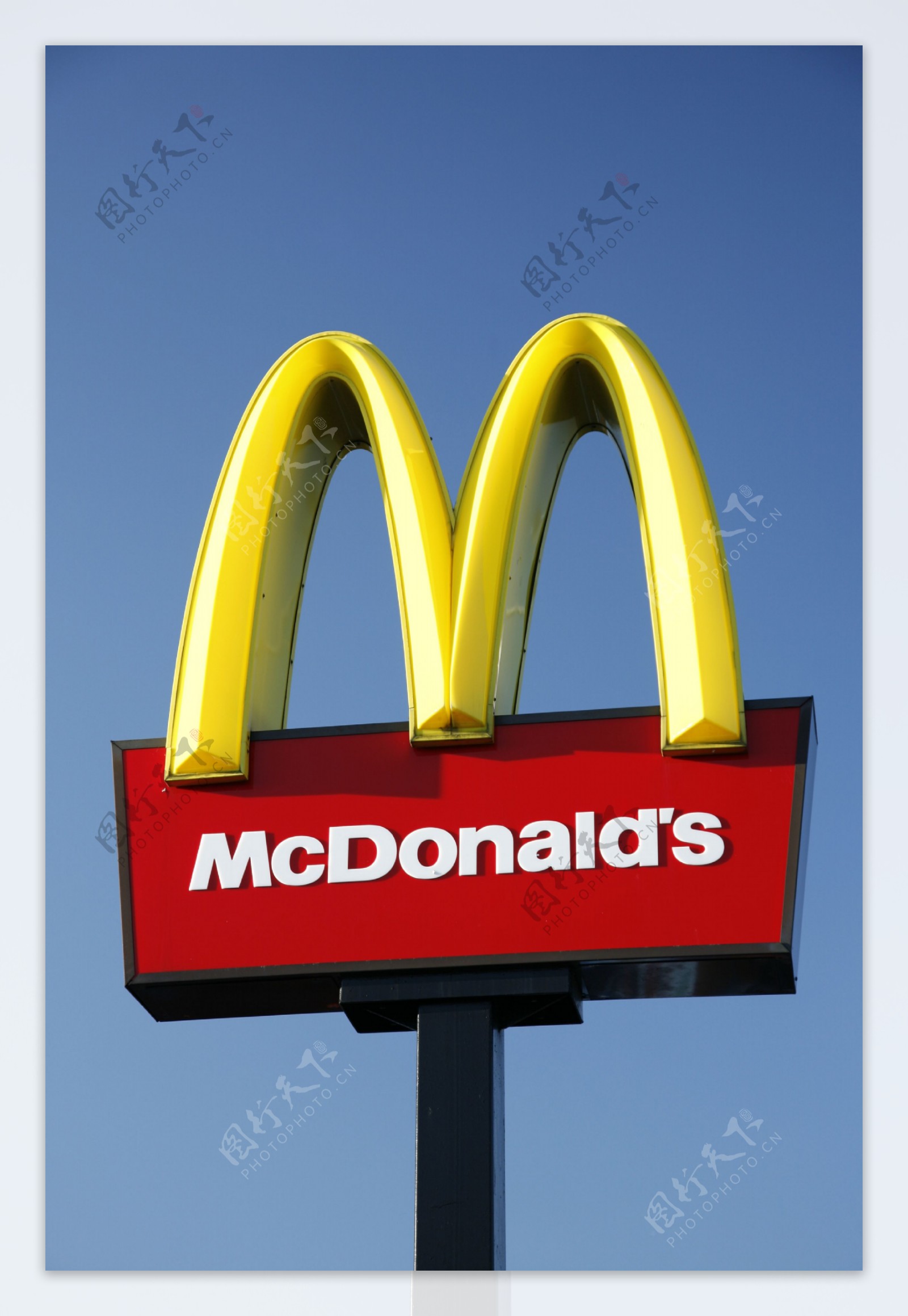 麦当劳标志摄影图片