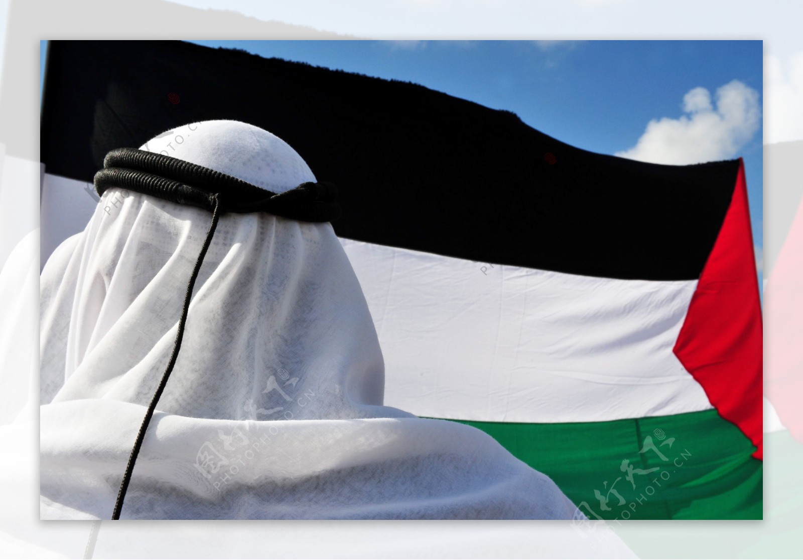 阿拉伯人与旗帜图片