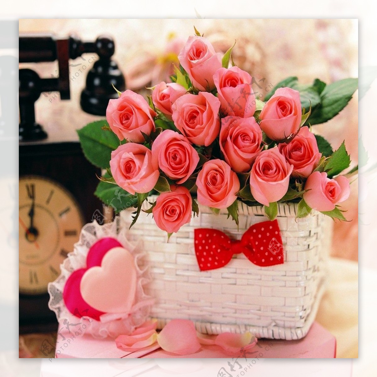 精美粉色玫瑰花束装饰画
