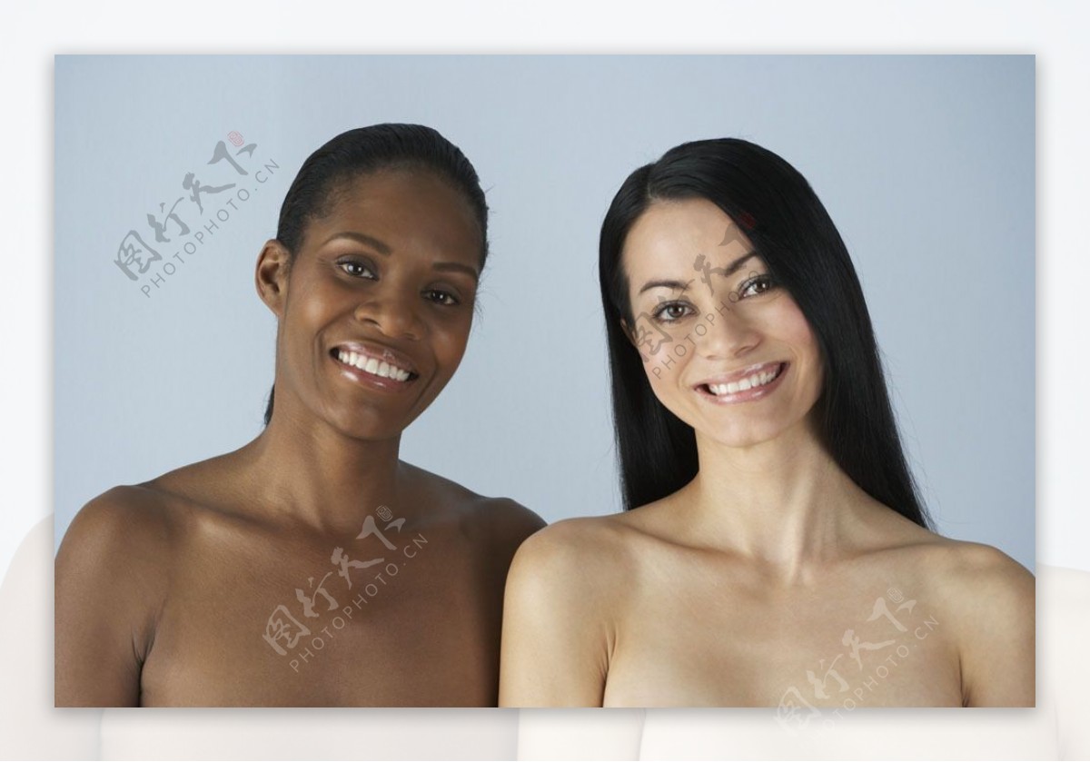非洲美女和东方美女笑容图图片