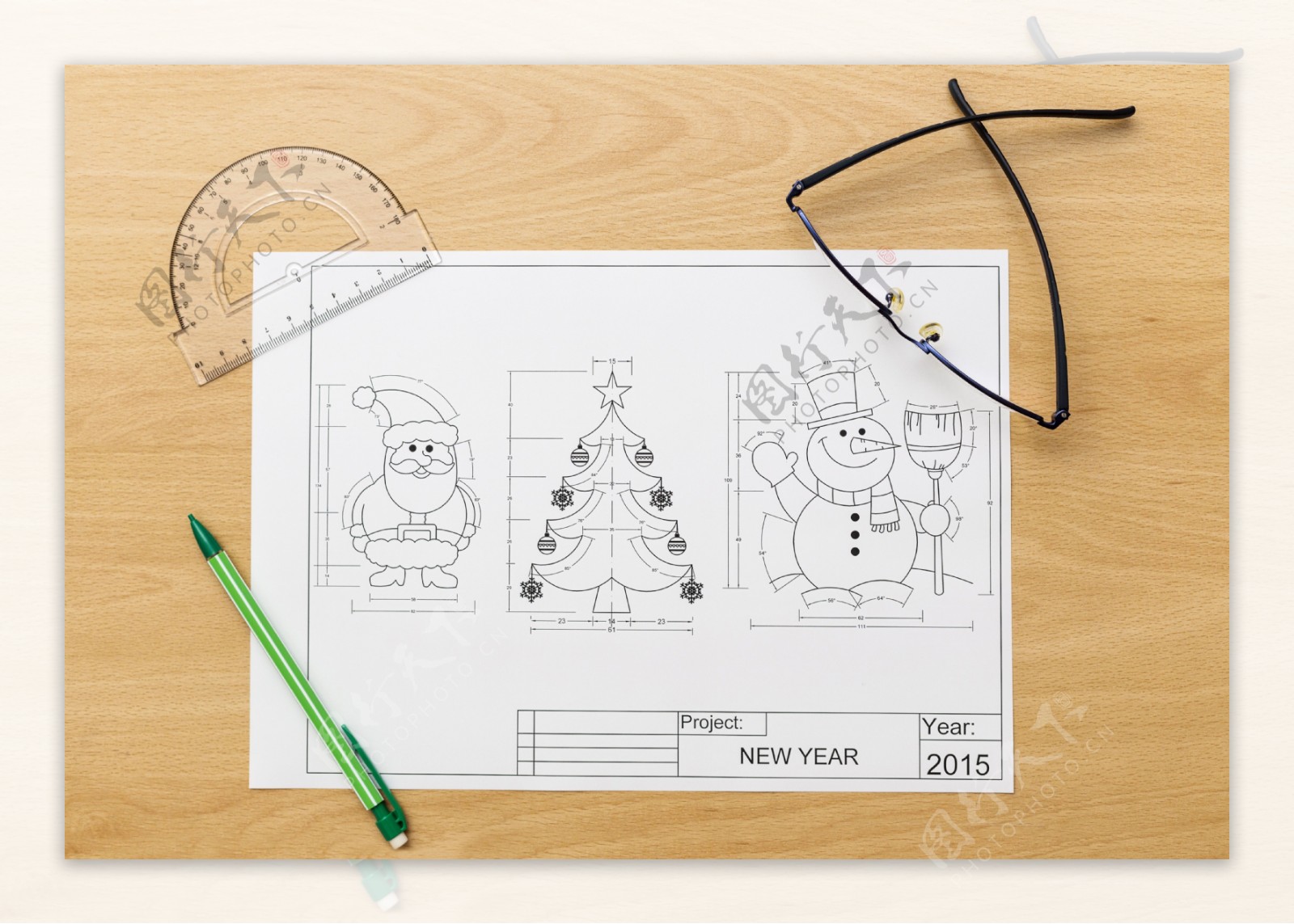 木板上的圣诞节设计图纸图片