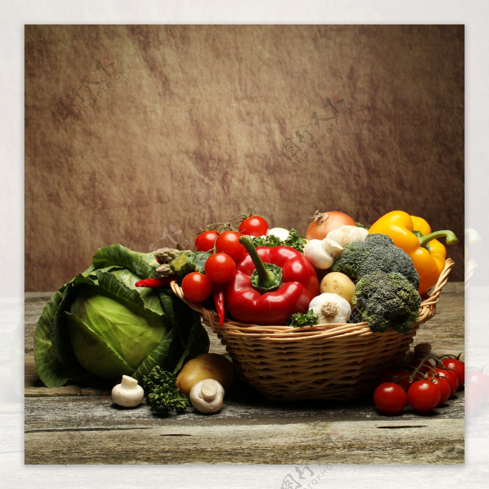 菜篮里的蔬菜图片