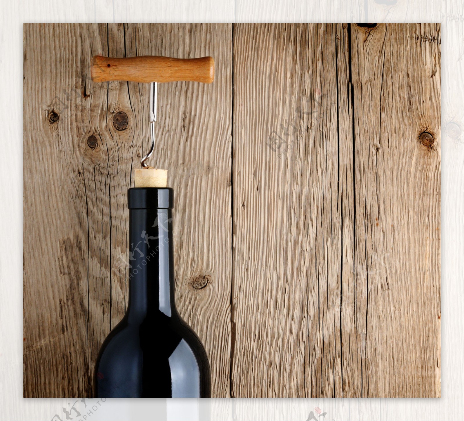 葡萄酒瓶和启瓶器图片