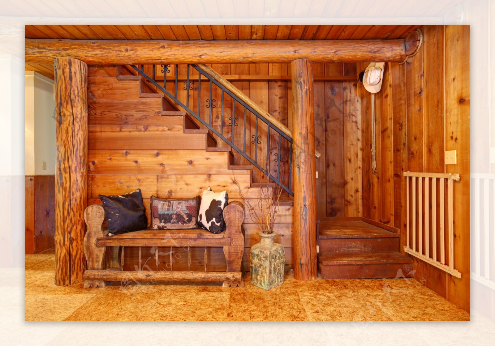 木质风格楼梯装修设计