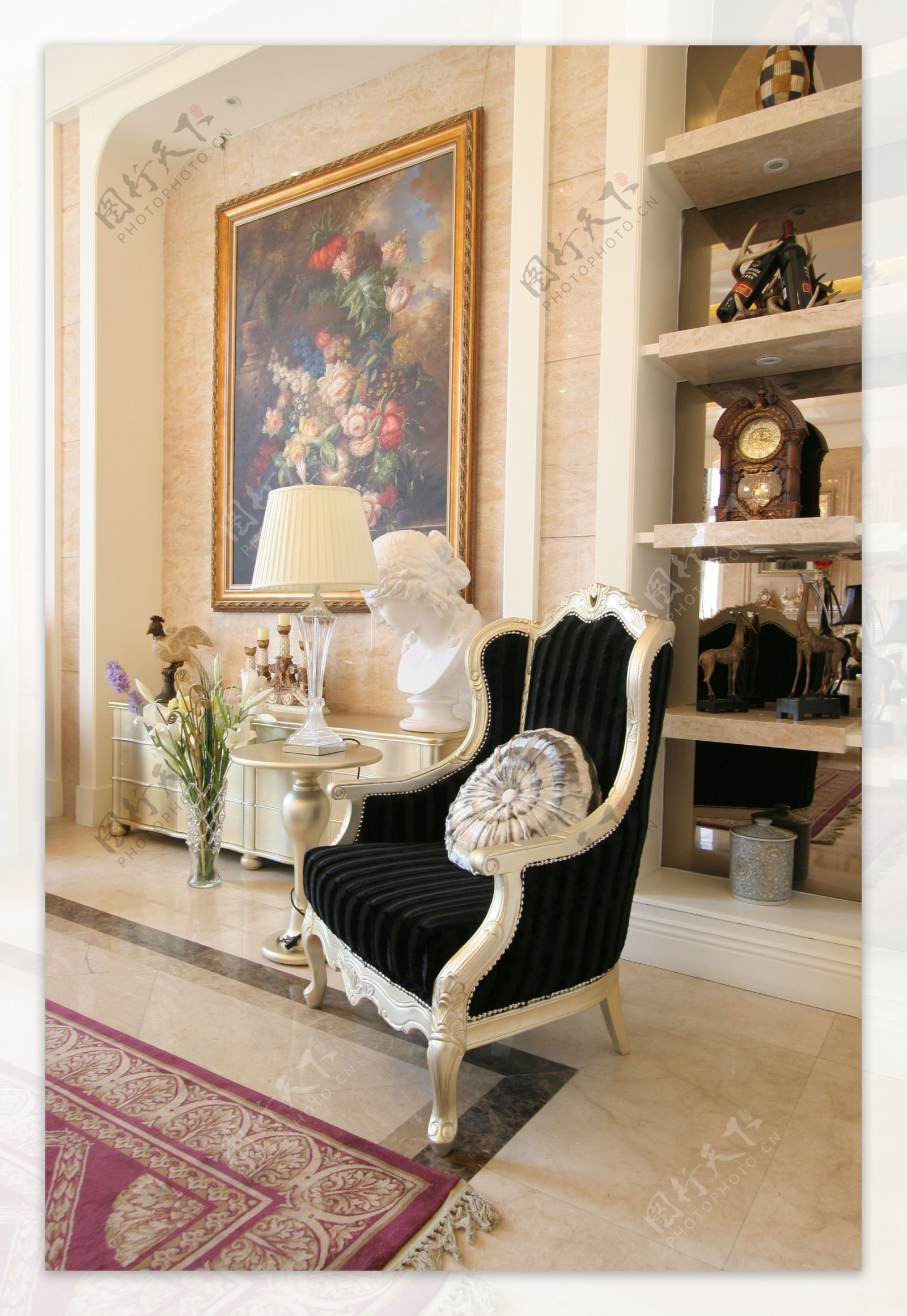 欧式客厅装饰柜一角效果图图片