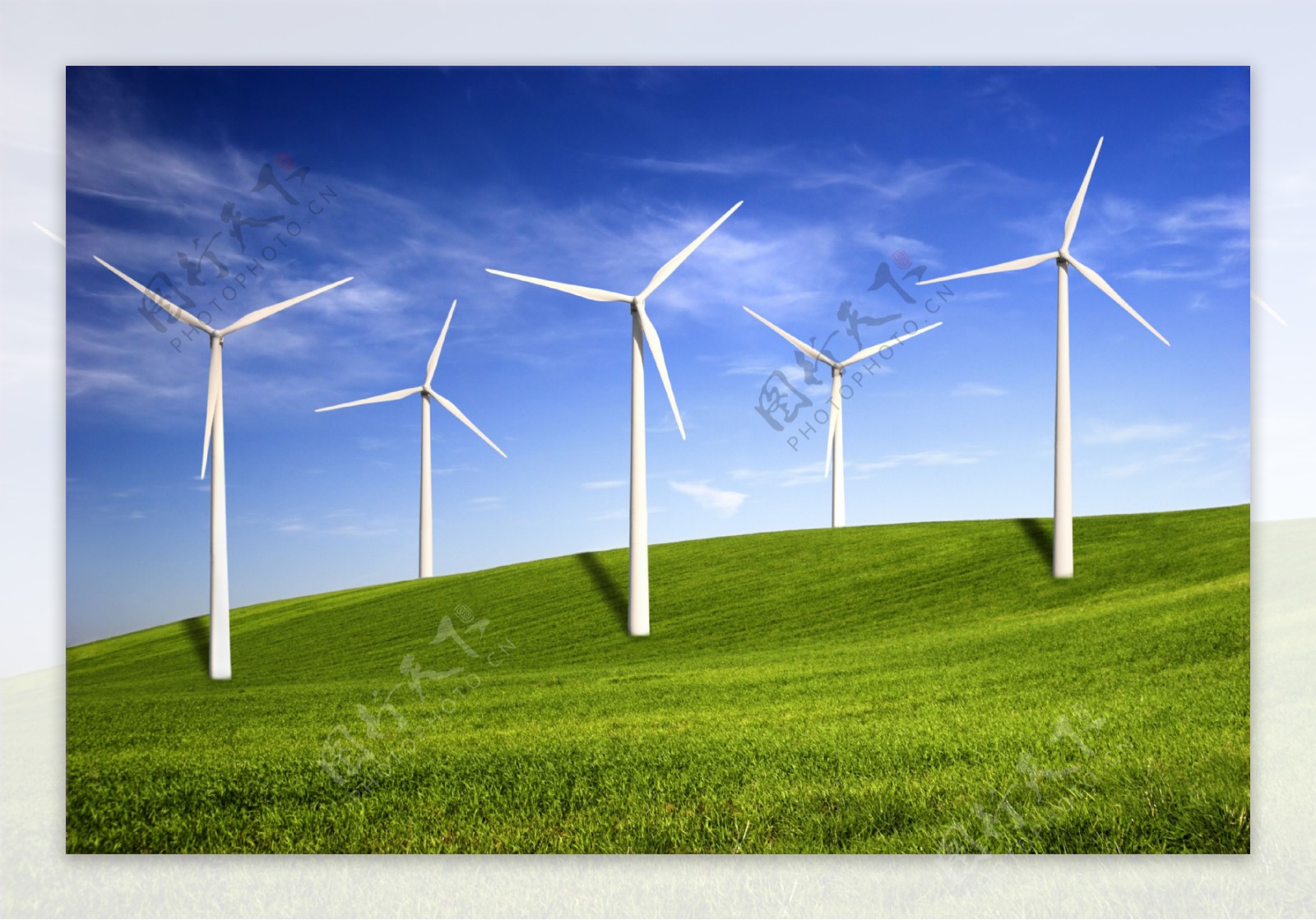 草原与风力发电图片