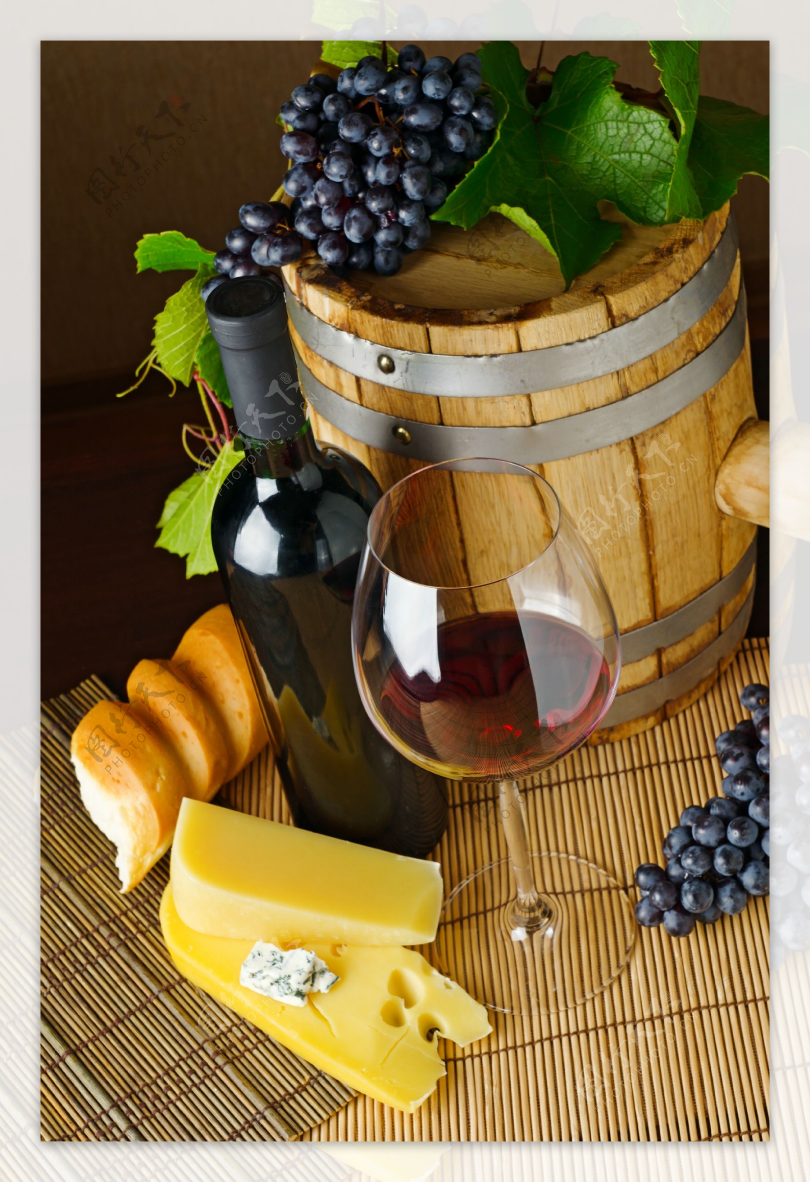 葡萄酒与奶酪图片