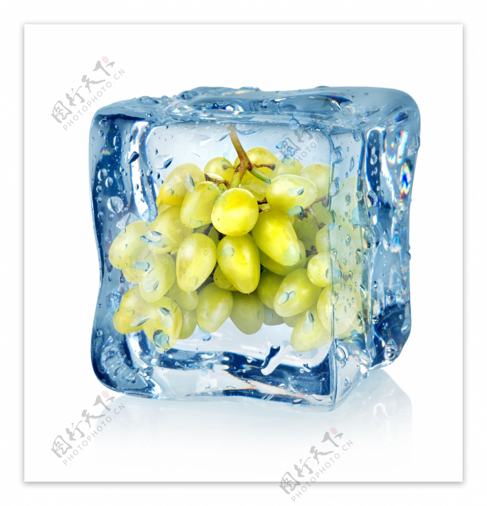 冰块里的葡萄图片