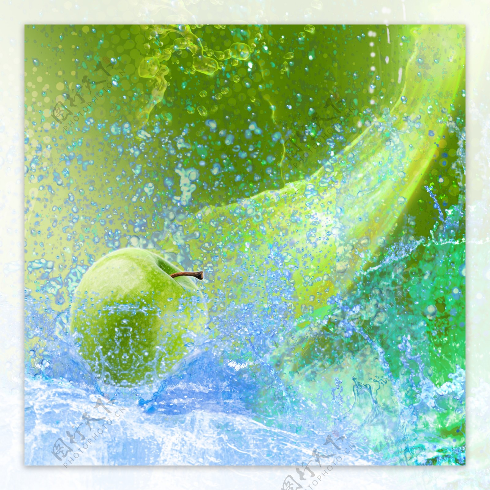 动感水珠与青苹果摄影图片