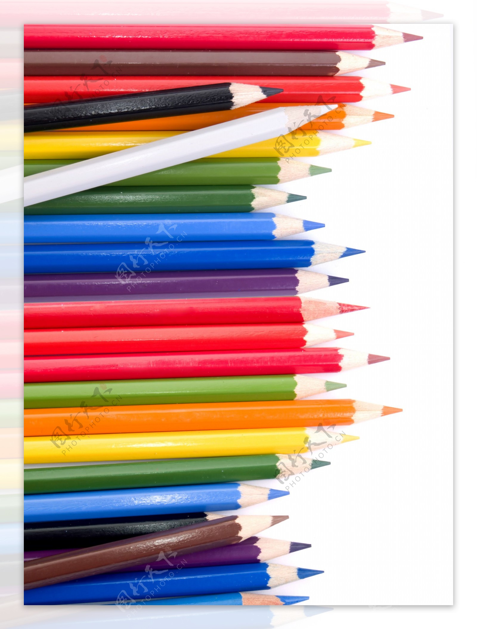 彩色铅笔白色隔离