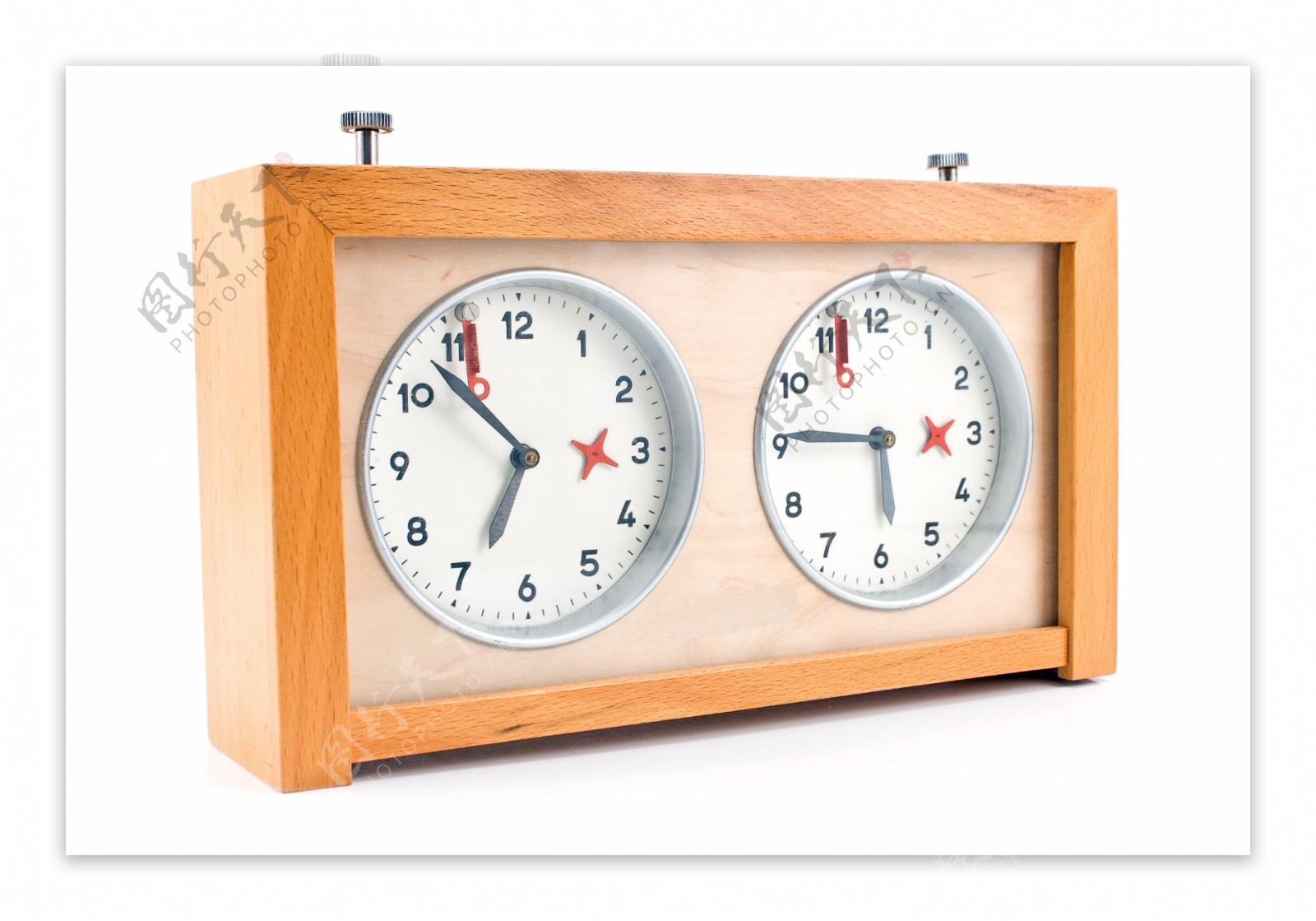 木框里面的钟表图片