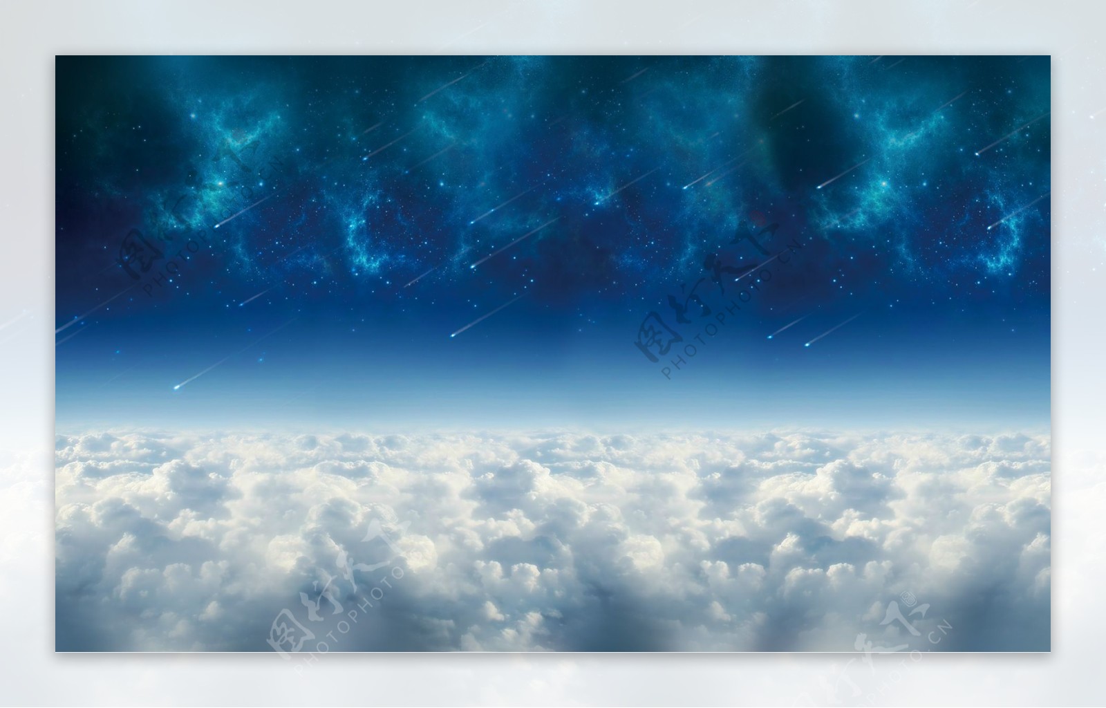 蓝色天空云朵背景图片