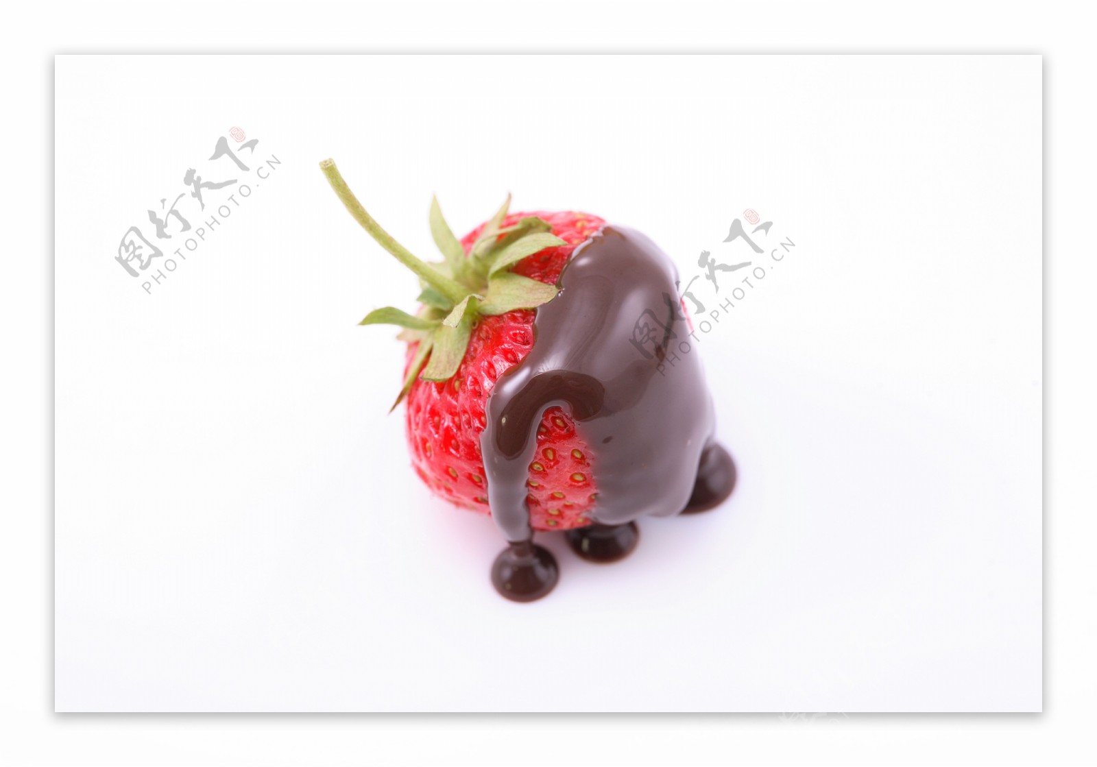 新鲜草莓巧克力图片图片
