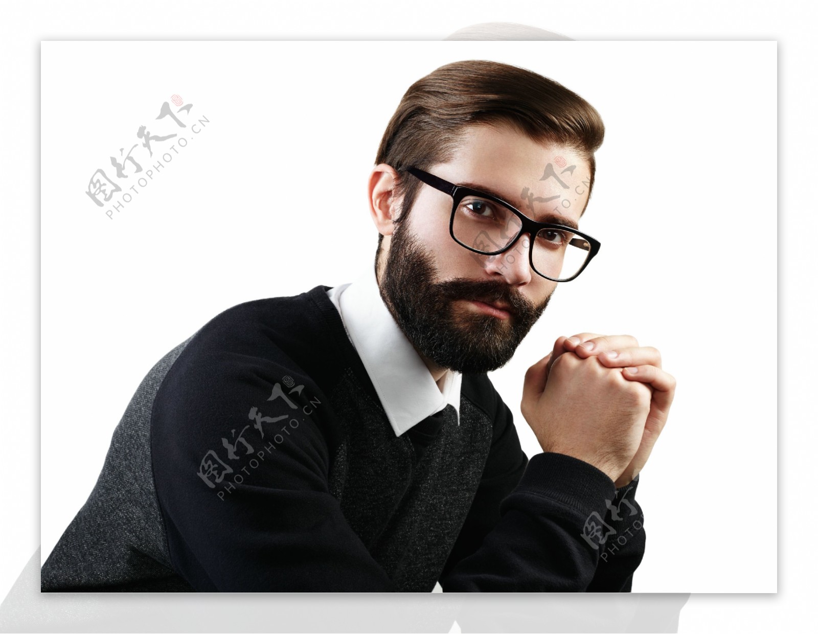 戴眼镜的绅士男性图片